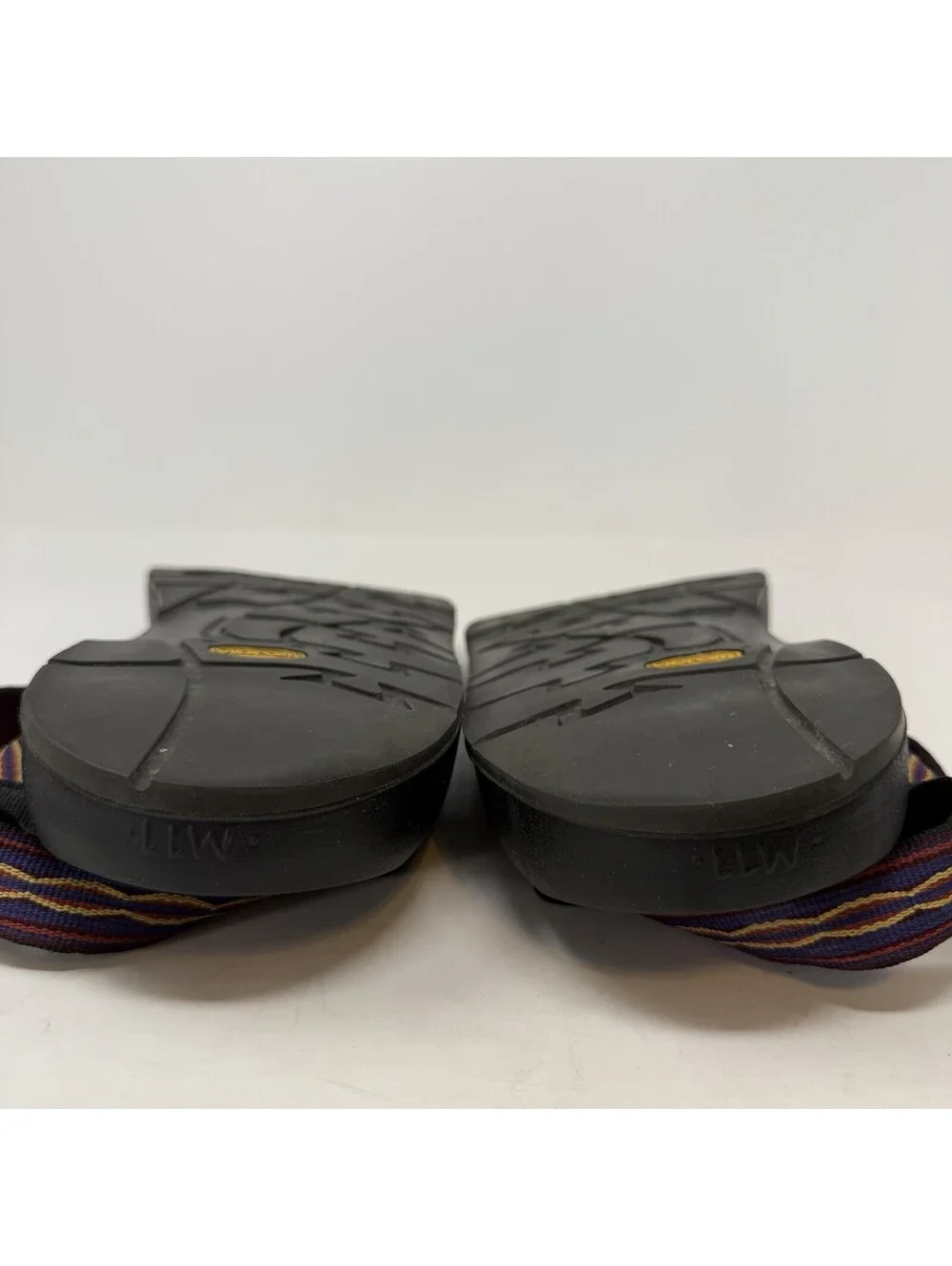 Chaco Z1 Classic Mens 11 Sport Sandals Red Blue Band Vibram Sole Hiking Shoes